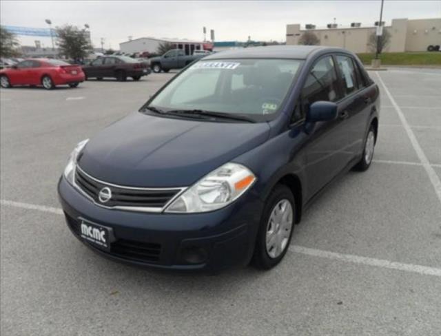 2010 Nissan Versa W/T REG CAB