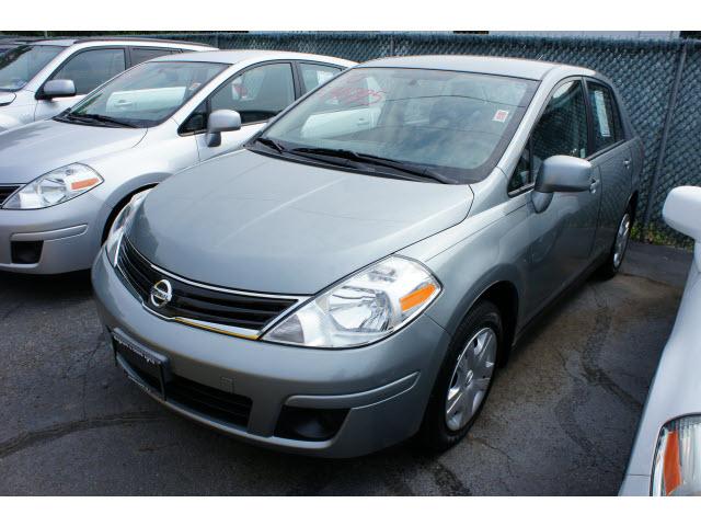 2010 Nissan Versa E43