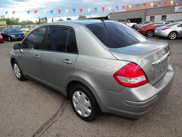 2010 Nissan Versa Unknown