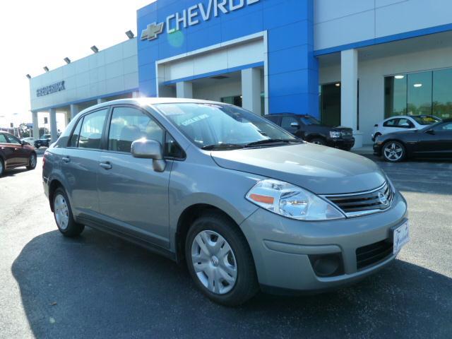 2010 Nissan Versa E43