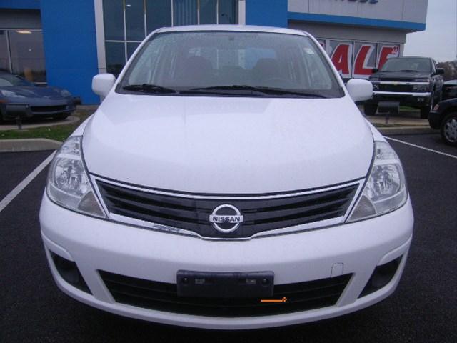 2010 Nissan Versa Unknown