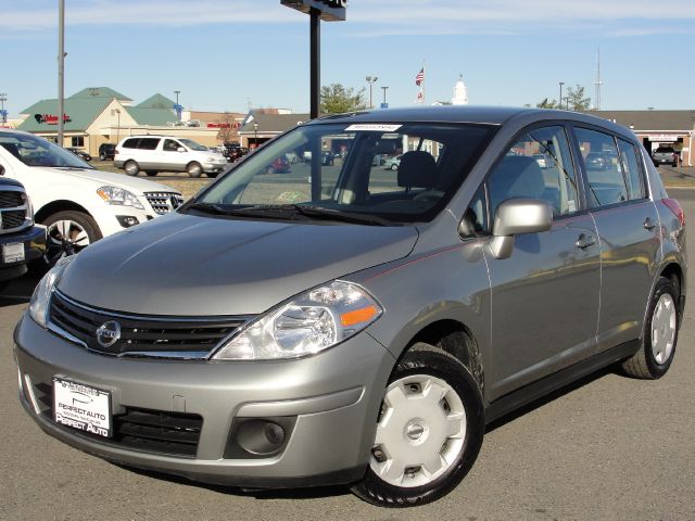 2011 Nissan Versa Carrera C4S