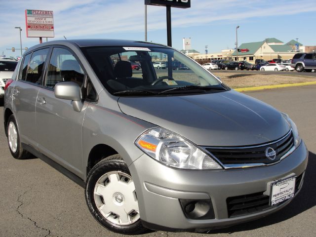 2011 Nissan Versa Carrera C4S