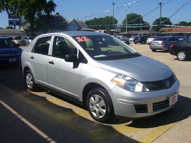 2011 Nissan Versa Ws6 Lt 1