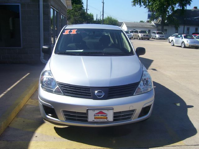 2011 Nissan Versa Ws6 Lt 1