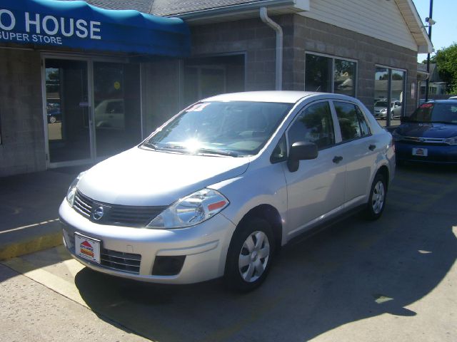 2011 Nissan Versa Ws6 Lt 1