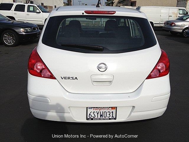 2012 Nissan Versa Unknown