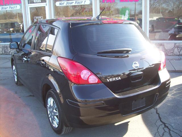 2012 Nissan Versa E43