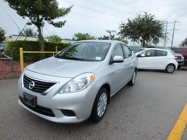 2012 Nissan Versa Unknown