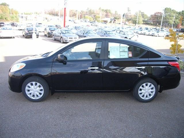 2012 Nissan Versa 745lilow Milesmint Condtionclean Carfax Se