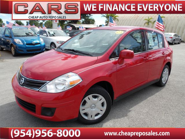 2012 Nissan Versa Carrera C4S