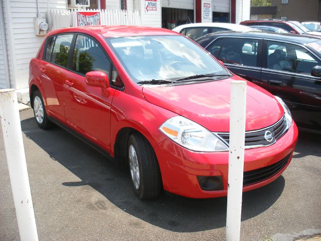 2012 Nissan Versa Carrera C4S