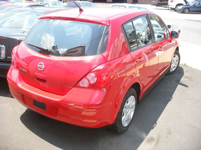 2012 Nissan Versa Carrera C4S