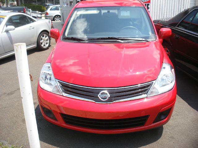 2012 Nissan Versa Carrera C4S