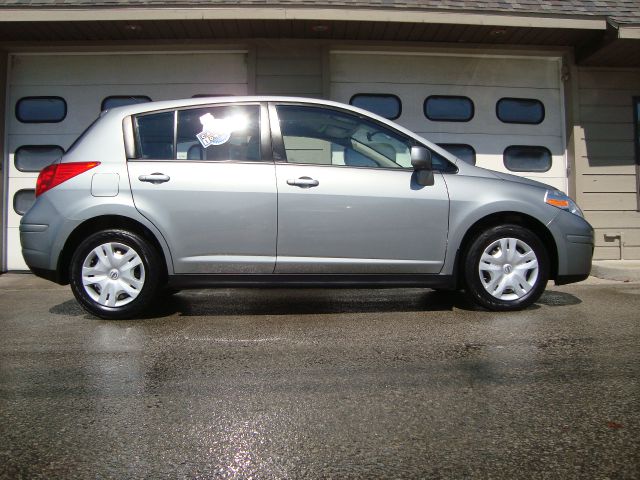 2012 Nissan Versa Carrera C4S