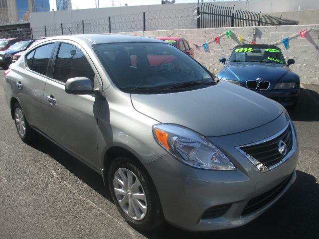 2012 Nissan Versa Track Edition 3.8