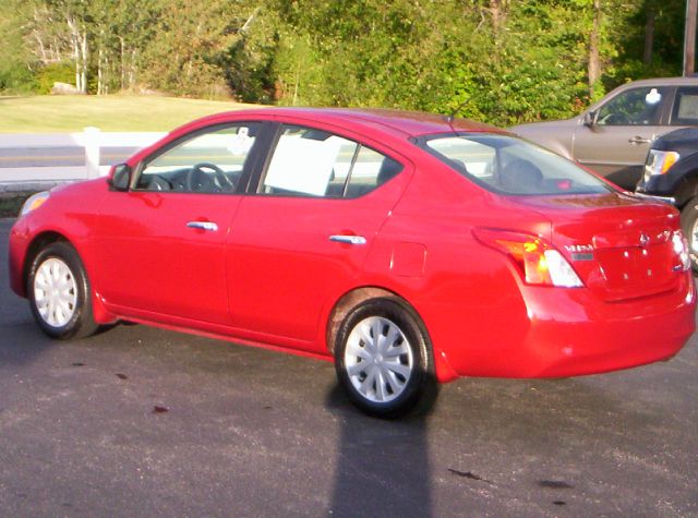 2012 Nissan Versa Track Edition 3.8