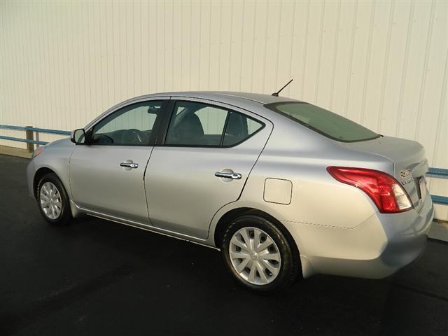 2012 Nissan Versa 745lilow Milesmint Condtionclean Carfax Se