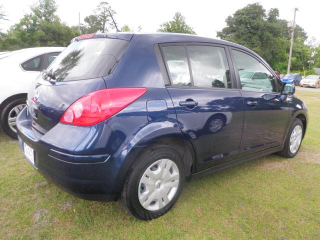 2012 Nissan Versa Unknown