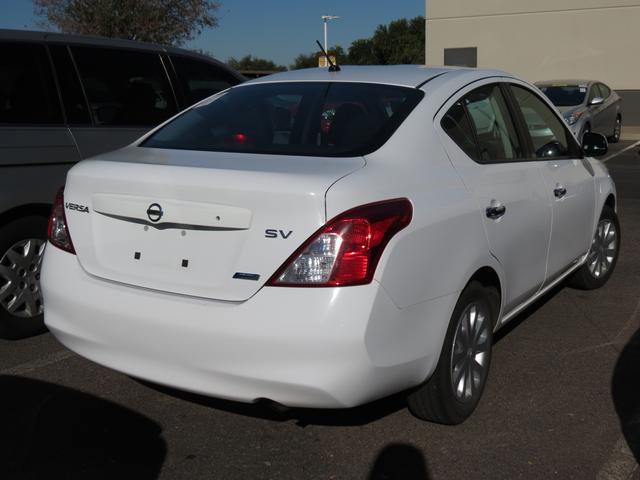 2012 Nissan Versa 745lilow Milesmint Condtionclean Carfax Se