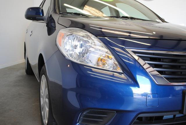 2012 Nissan Versa 4.6L Eddie Bauer