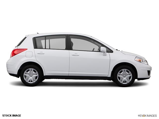 2012 Nissan Versa Unknown