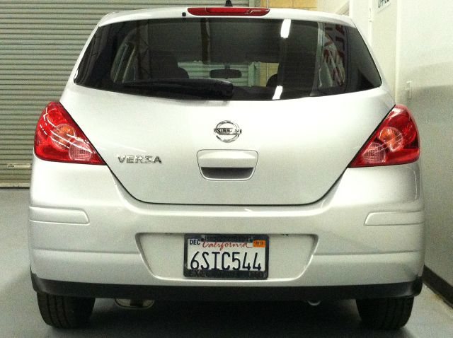 2012 Nissan Versa Carrera C4S