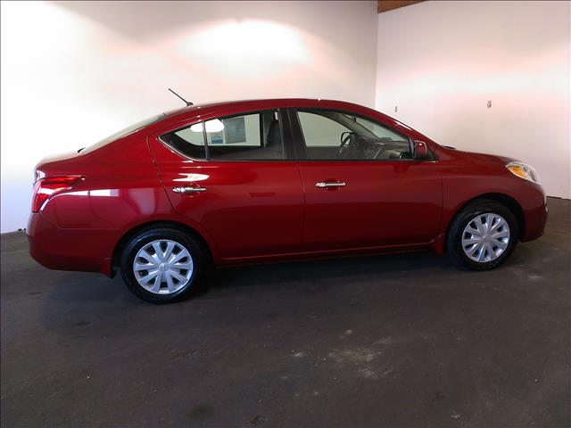 2012 Nissan Versa 745lilow Milesmint Condtionclean Carfax Se