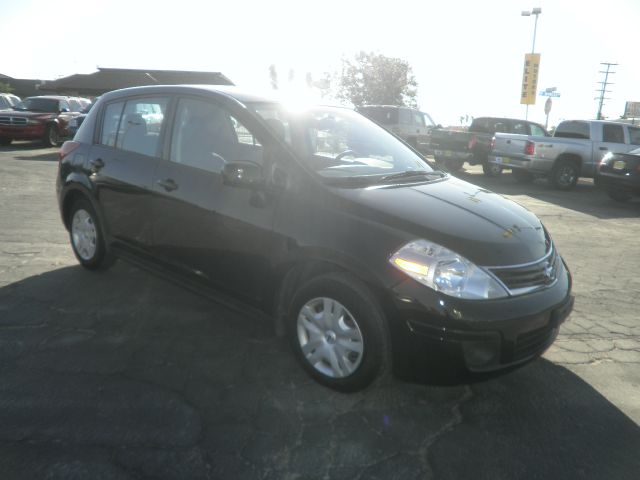 2012 Nissan Versa Carrera C4S