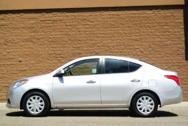 2012 Nissan Versa Track Edition 3.8