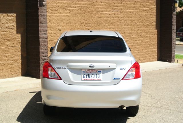 2012 Nissan Versa Track Edition 3.8