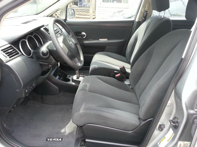 2012 Nissan Versa Carrera C4S