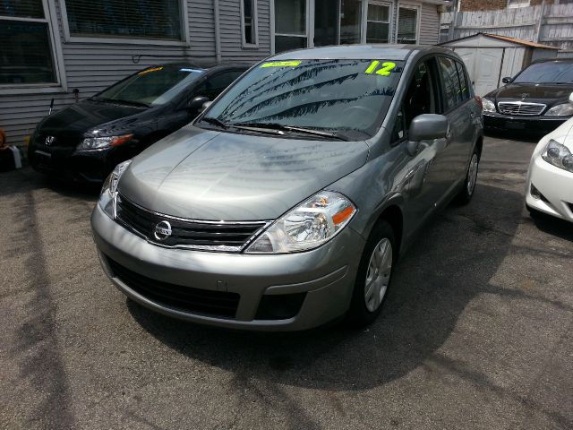 2012 Nissan Versa Carrera C4S