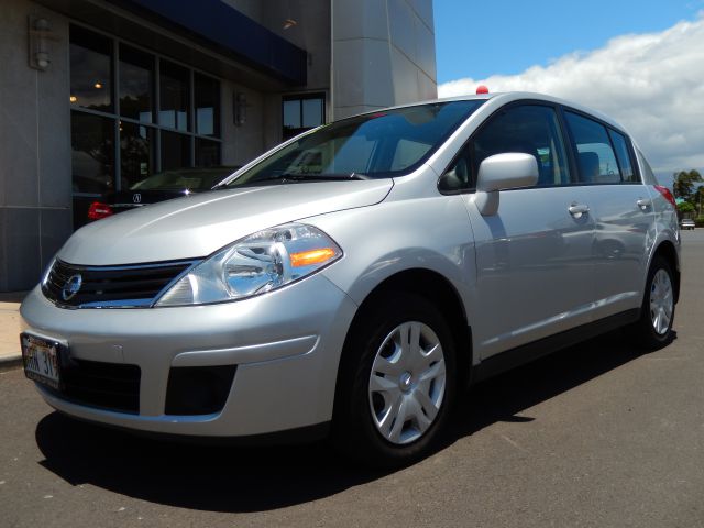 2012 Nissan Versa Carrera C4S