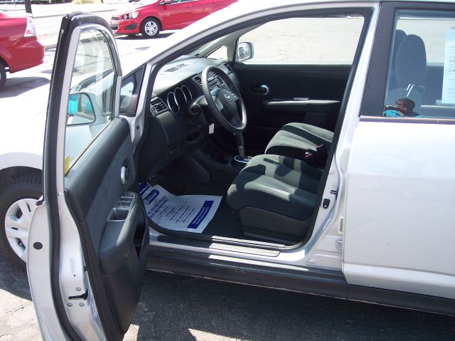 2012 Nissan Versa Carrera C4S