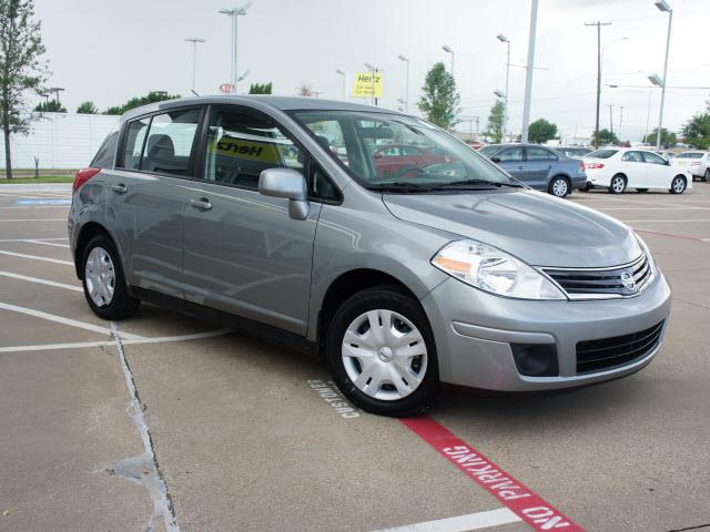 2012 Nissan Versa E43