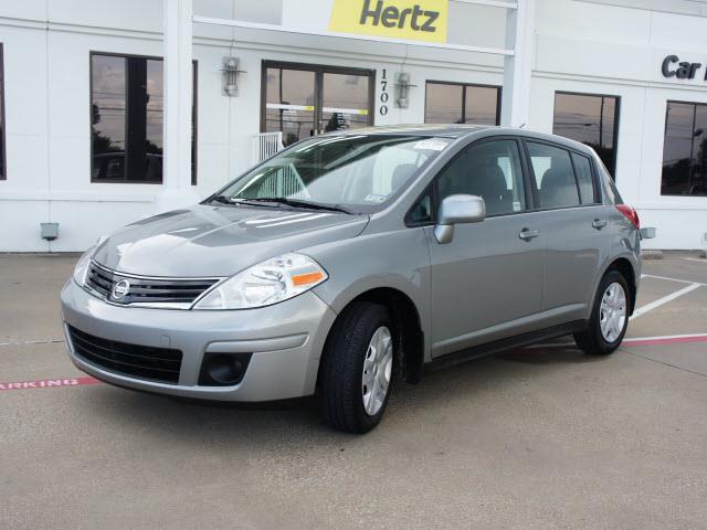 2012 Nissan Versa E43