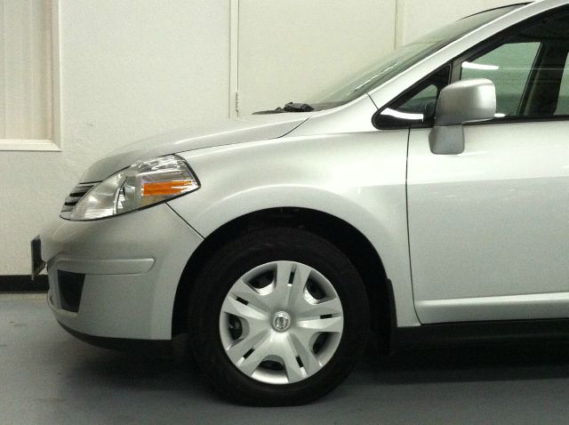 2012 Nissan Versa Carrera C4S