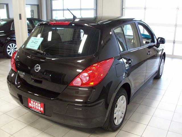 2012 Nissan Versa E43