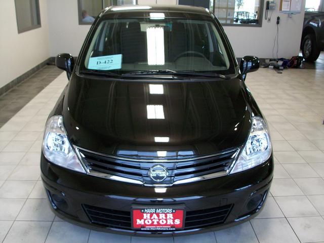 2012 Nissan Versa E43