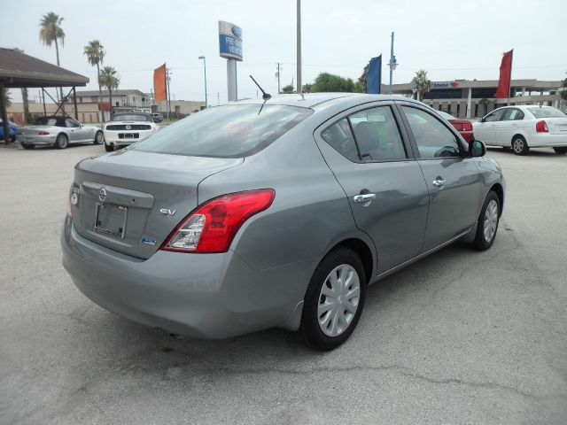 2012 Nissan Versa 1500 SLE Ext. Cab 2WD