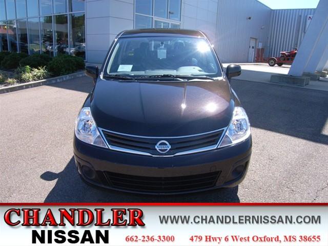 2012 Nissan Versa E43