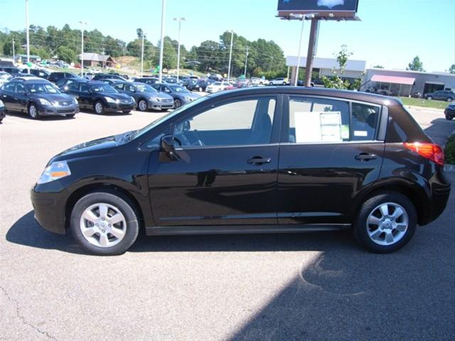 2012 Nissan Versa E43