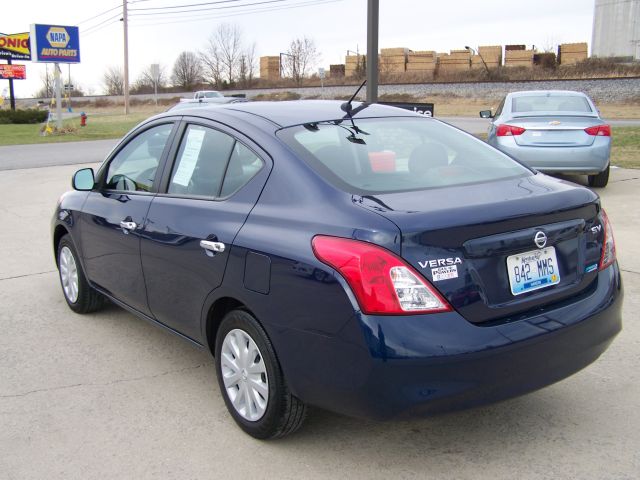 2012 Nissan Versa 4.6L Eddie Bauer