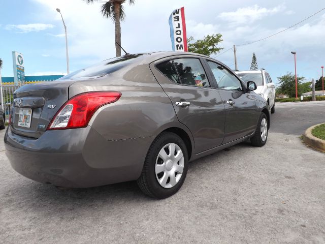 2012 Nissan Versa 1500 SLE Ext. Cab 2WD