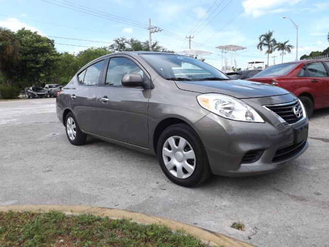 2012 Nissan Versa 1500 SLE Ext. Cab 2WD