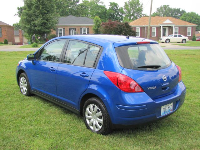 2012 Nissan Versa Carrera C4S