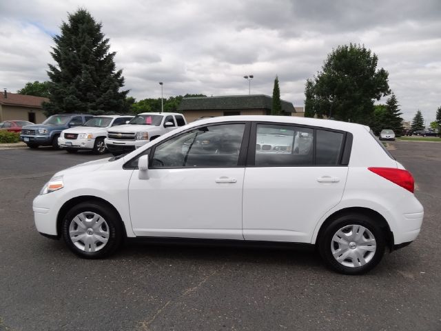 2012 Nissan Versa Carrera C4S