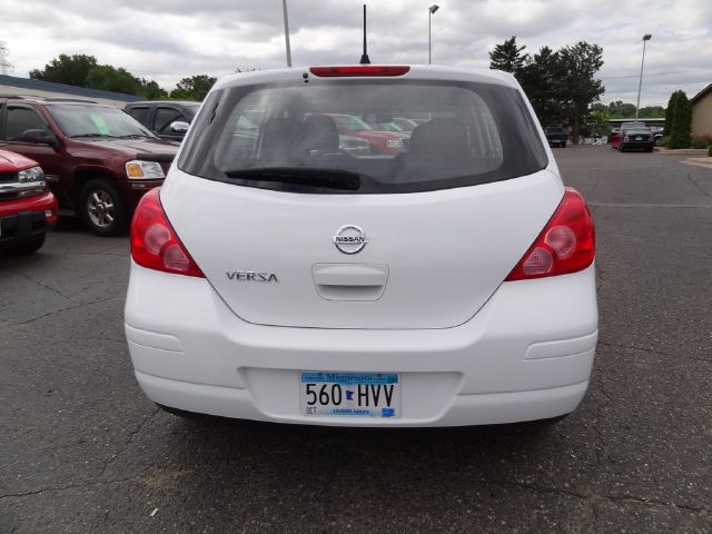 2012 Nissan Versa Carrera C4S