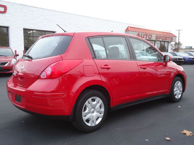 2012 Nissan Versa Carrera C4S